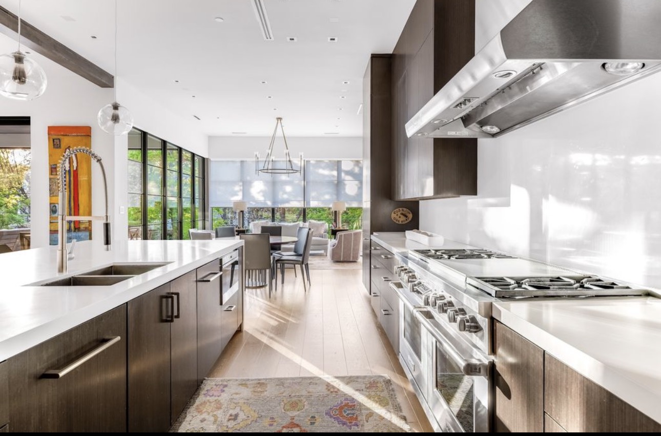 Luxury home cleaned by Kierland Cleaning